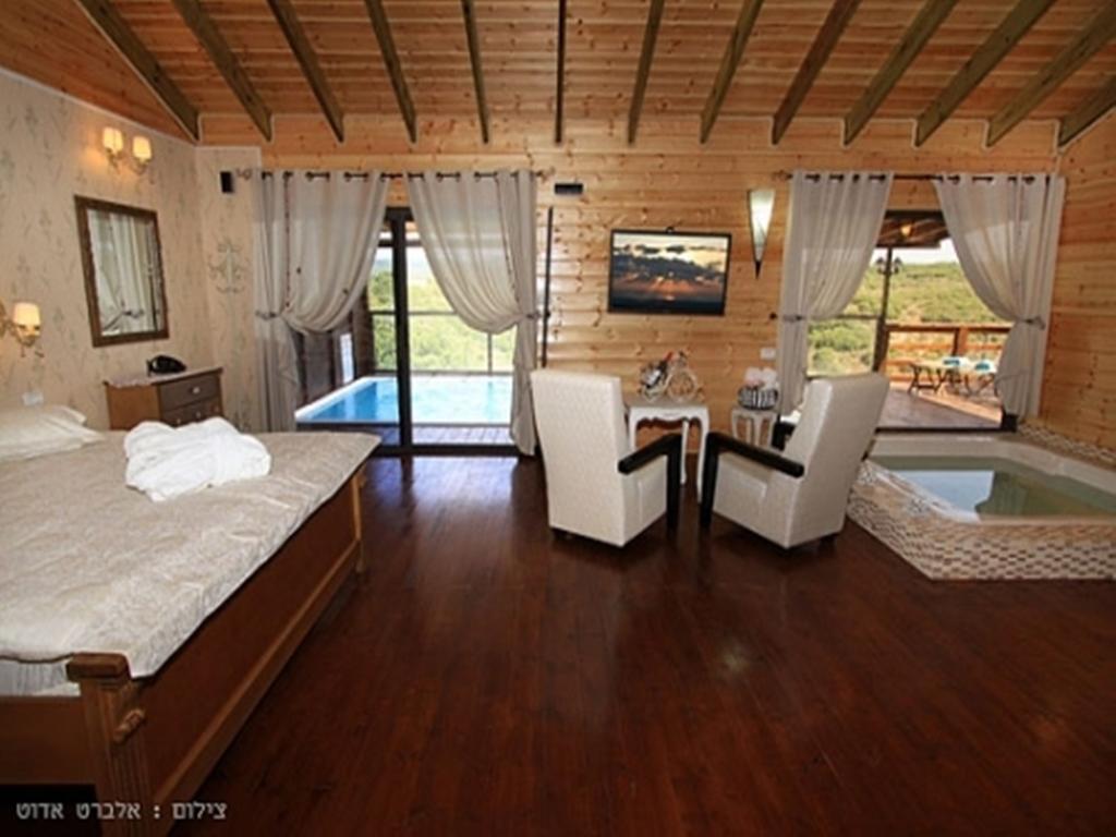 Between Sunrise And Sunset Suites Ya'ara Bagian luar foto