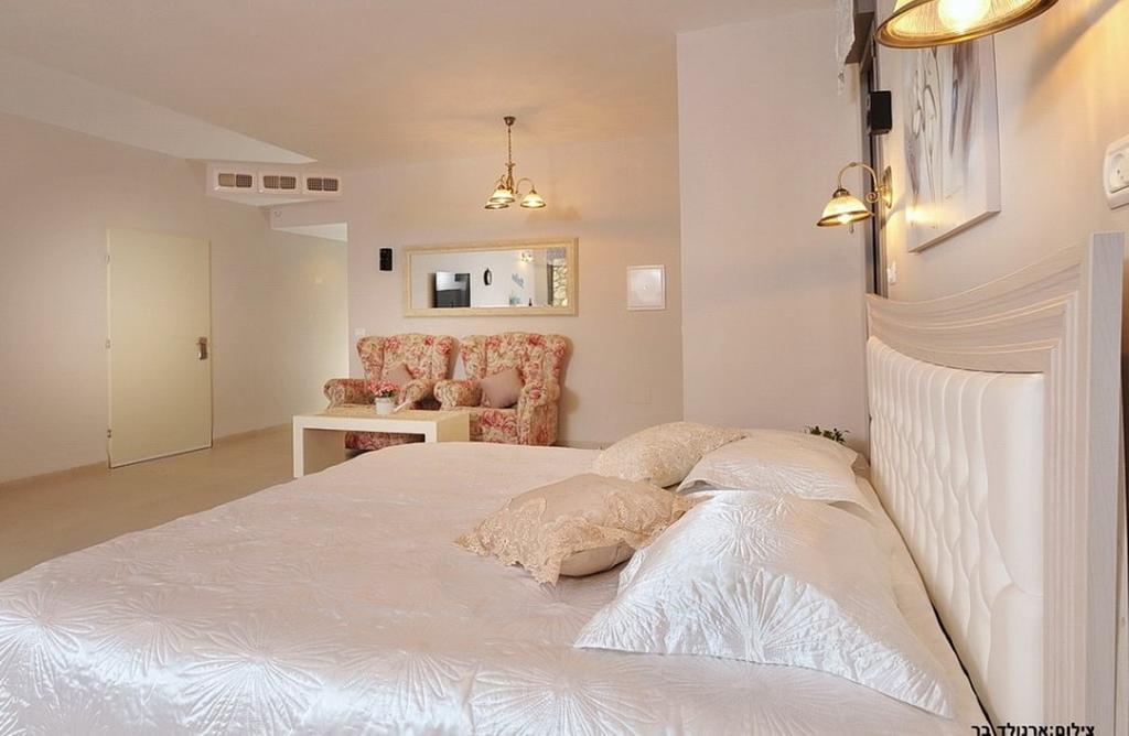 Between Sunrise And Sunset Suites Ya'ara Bagian luar foto