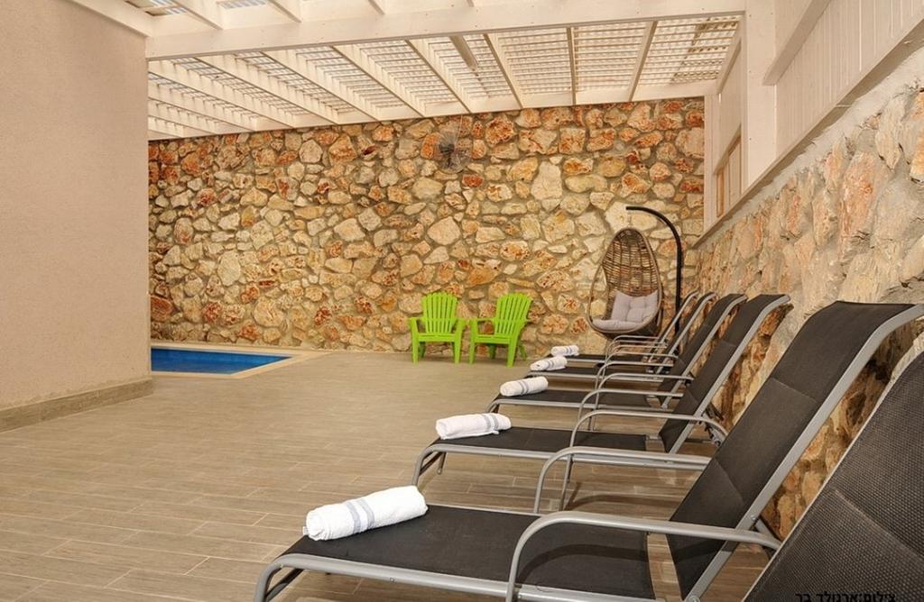 Between Sunrise And Sunset Suites Ya'ara Bagian luar foto