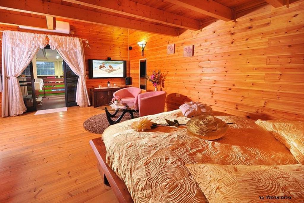 Between Sunrise And Sunset Suites Ya'ara Bagian luar foto