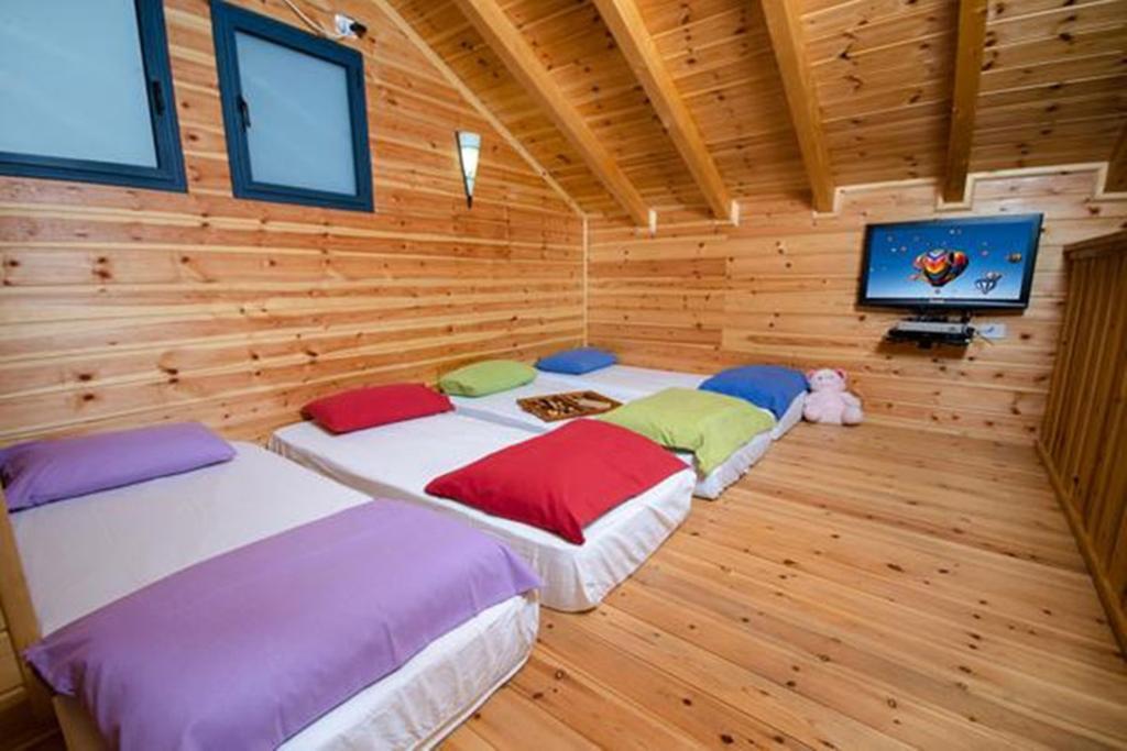 Between Sunrise And Sunset Suites Ya'ara Bagian luar foto